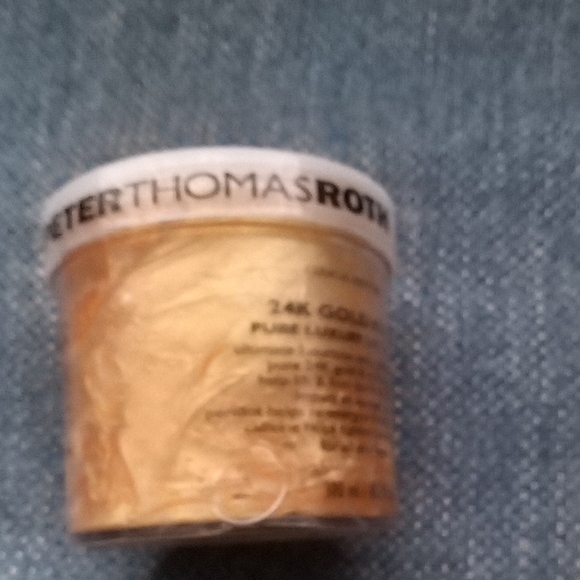 Peter Thomas Roth 24K Gold Luxury Mask - Picture 2 of 2